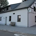 Nyaraló Zur Alten Schule *