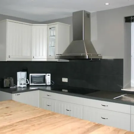 Holiday home Zur Alten Schule Ambleve